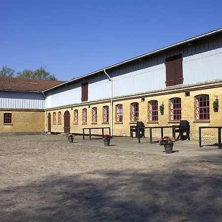 Bed & Breakfast Rønhave 3*