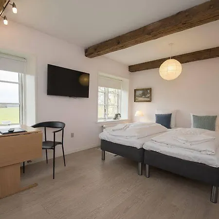 Bed & Breakfast Rønhave 2*